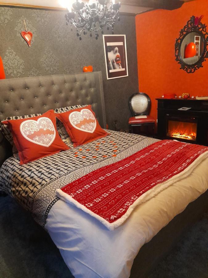 Love Room Le Rouge Et Noir Barr Exteriér fotografie