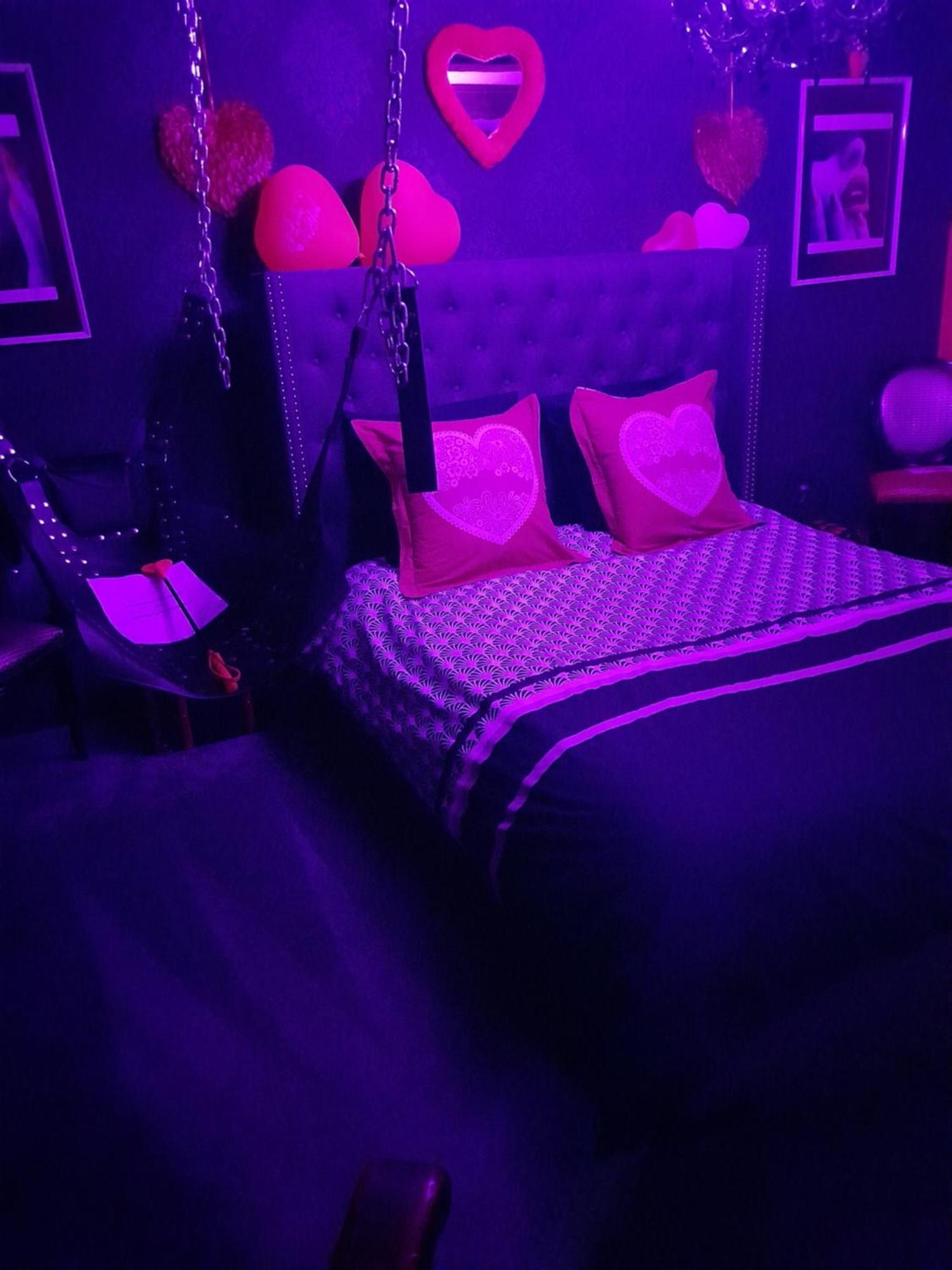 Love Room Le Rouge Et Noir Barr Exteriér fotografie
