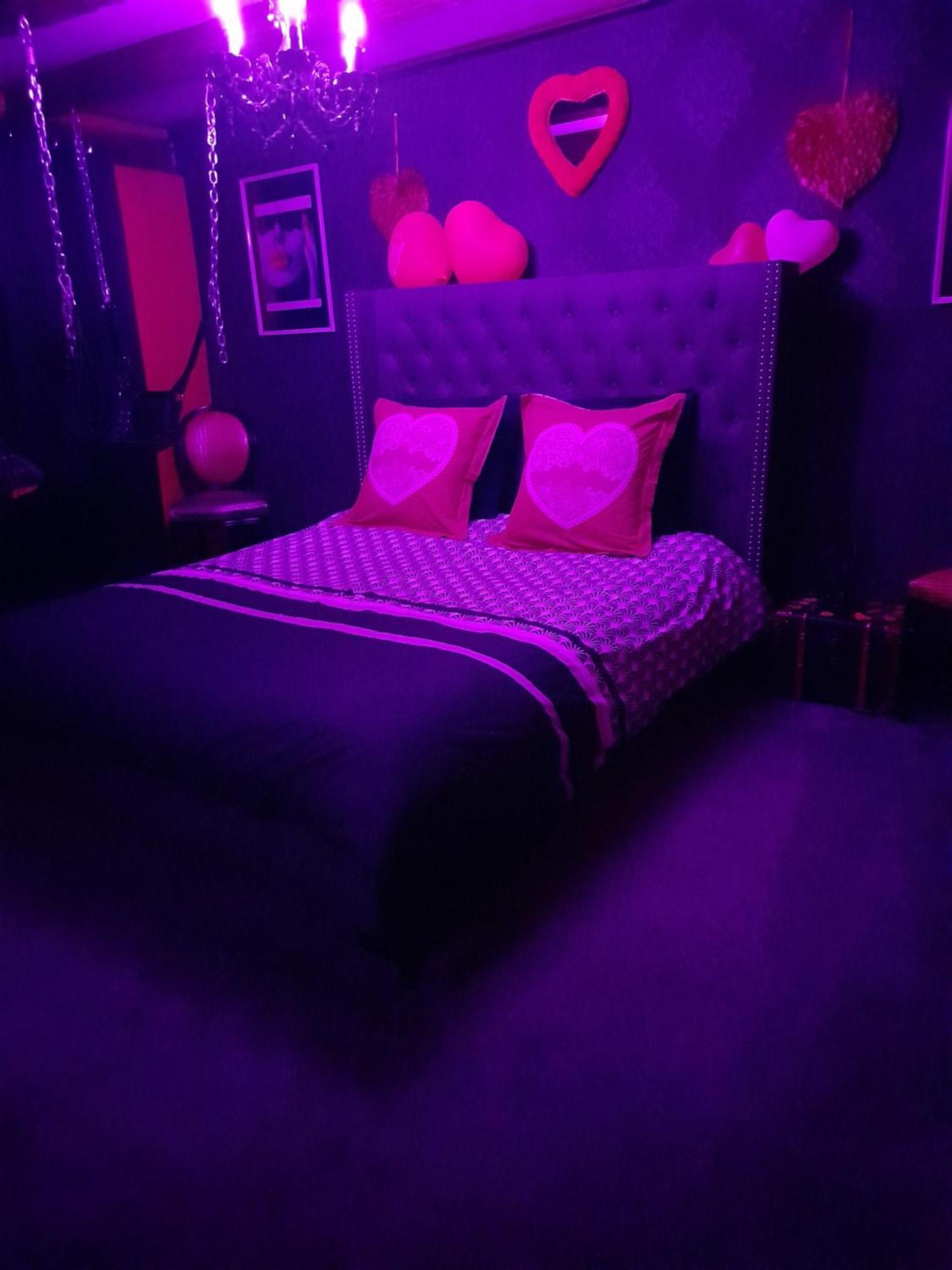 Love Room Le Rouge Et Noir Barr Exteriér fotografie