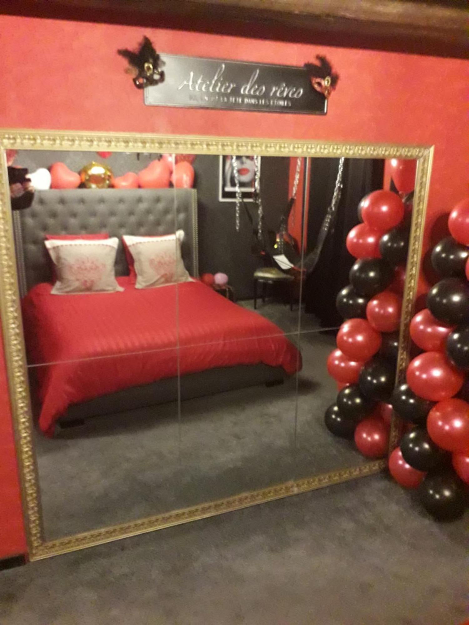 Love Room Le Rouge Et Noir Barr Exteriér fotografie